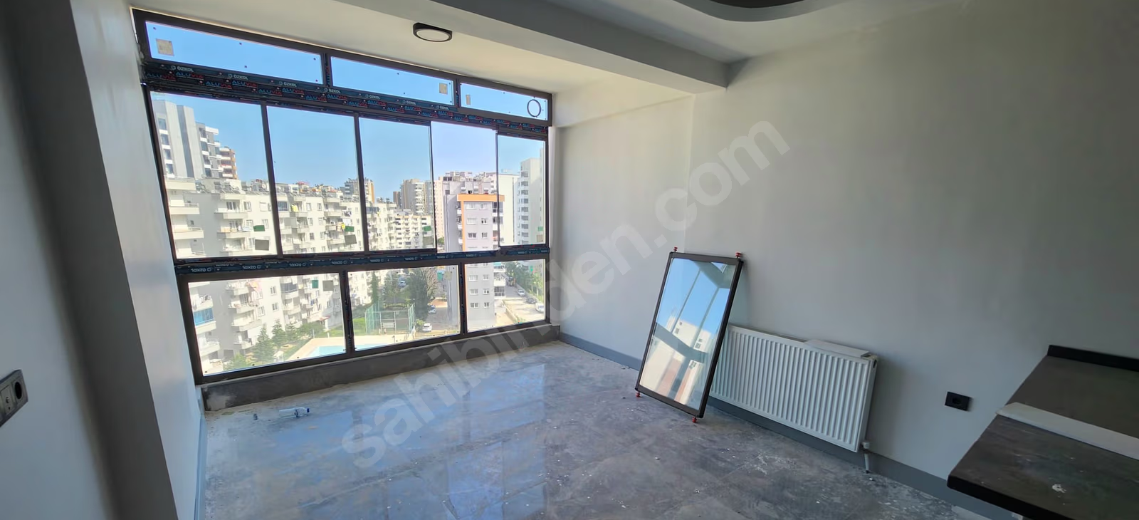 Mersin Mezitli Deniz Mahallesi 2+1 90 m² Doğalgaz Kombili Satılık Daire