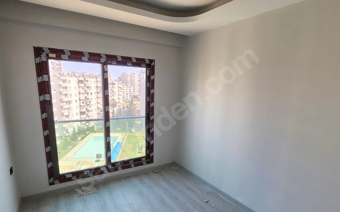 Mersin Mezitli Deniz Mahallesi 2+1 90 m² Doğalgaz Kombili Satılık Daire