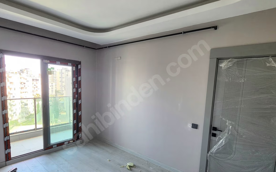 Mersin Mezitli Deniz Mahallesi 2+1 90 m² Doğalgaz Kombili Satılık Daire