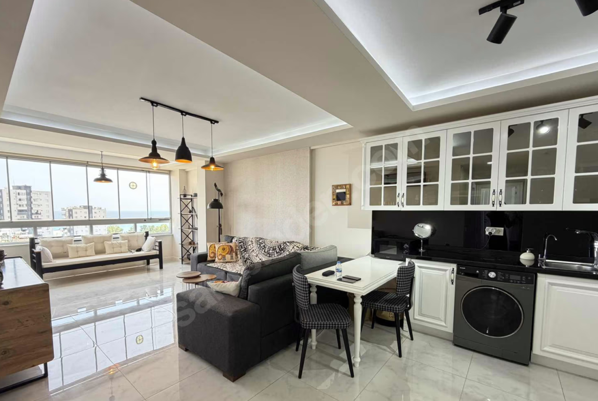 Mersin Mezitli Deniz Mahallesi 2+1 95 m² Doğalgaz Kombili Satılık Daire