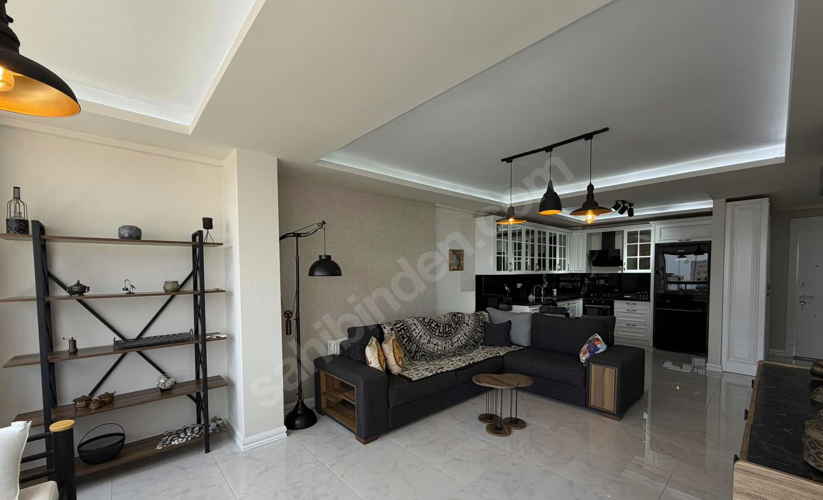 Mersin Mezitli Deniz Mahallesi 2+1 95 m² Doğalgaz Kombili Satılık Daire