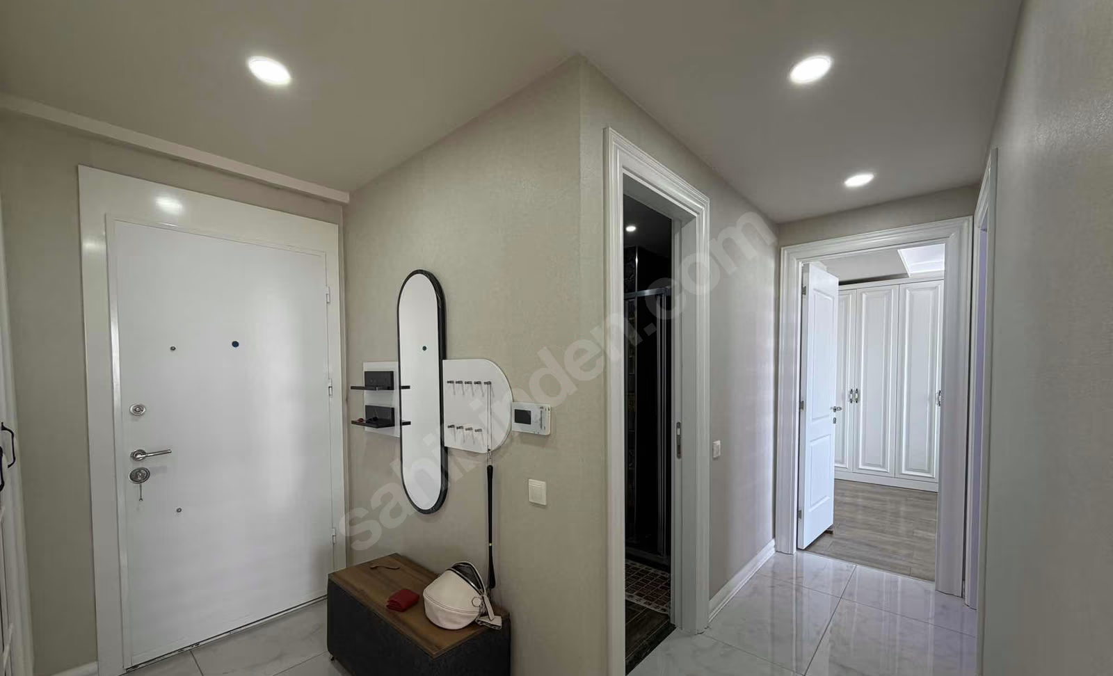 Mersin Mezitli Deniz Mahallesi 2+1 95 m² Doğalgaz Kombili Satılık Daire