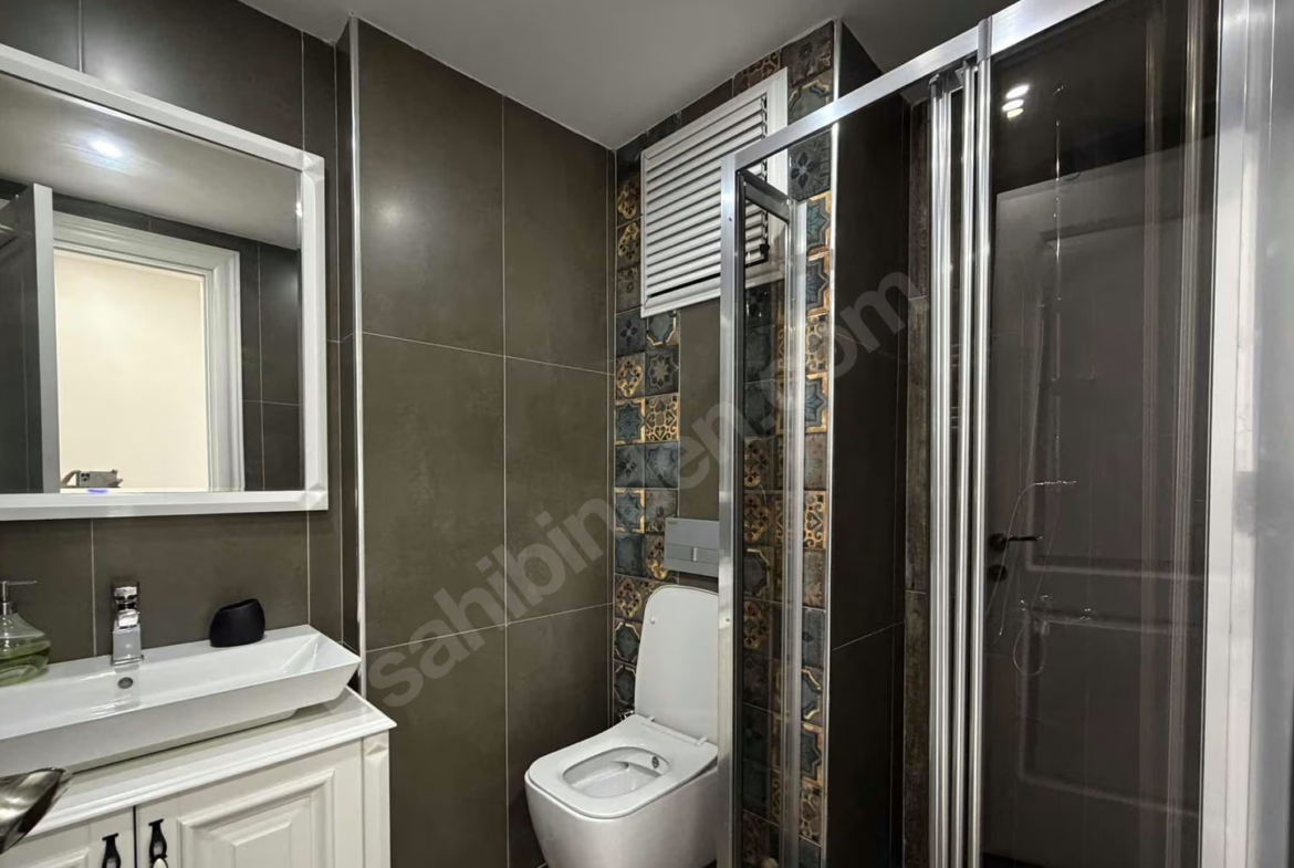 Mersin Mezitli Deniz Mahallesi 2+1 95 m² Doğalgaz Kombili Satılık Daire