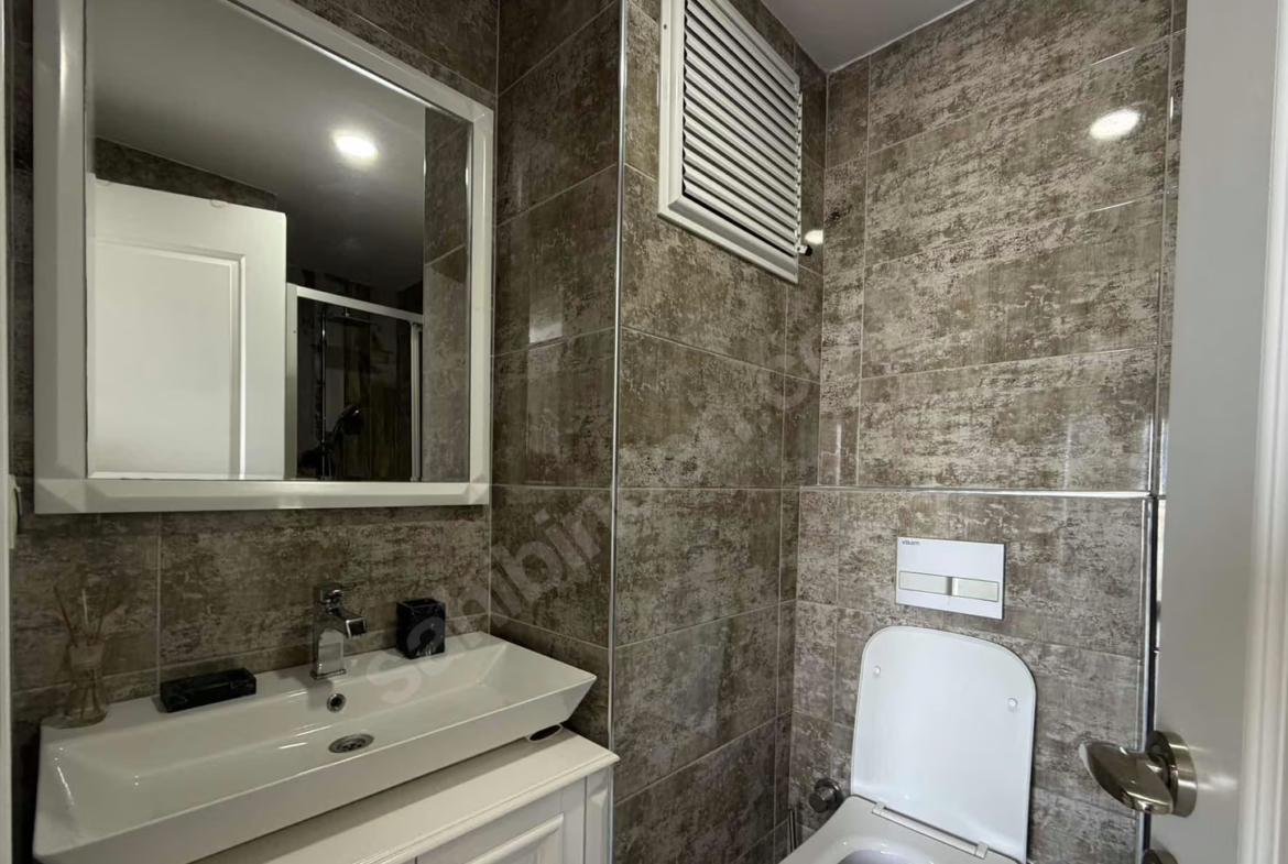 Mersin Mezitli Deniz Mahallesi 2+1 95 m² Doğalgaz Kombili Satılık Daire