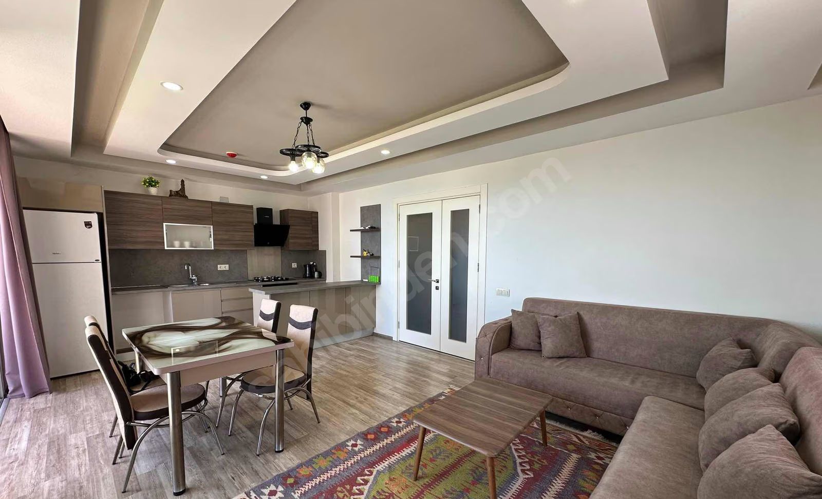 Mersin Mezitli Deniz Mahallesi 3+1 130 m² Doğalgaz Kombili Satılık Daire