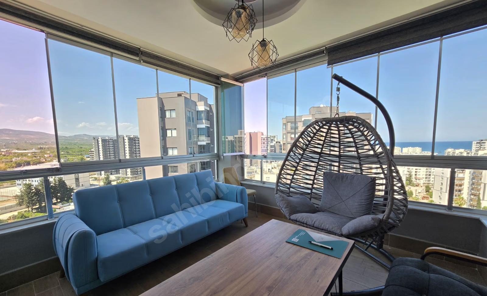 Mersin Mezitli Deniz Mahallesi 3+1 135 m² Doğalgaz Kombili Satılık Daire