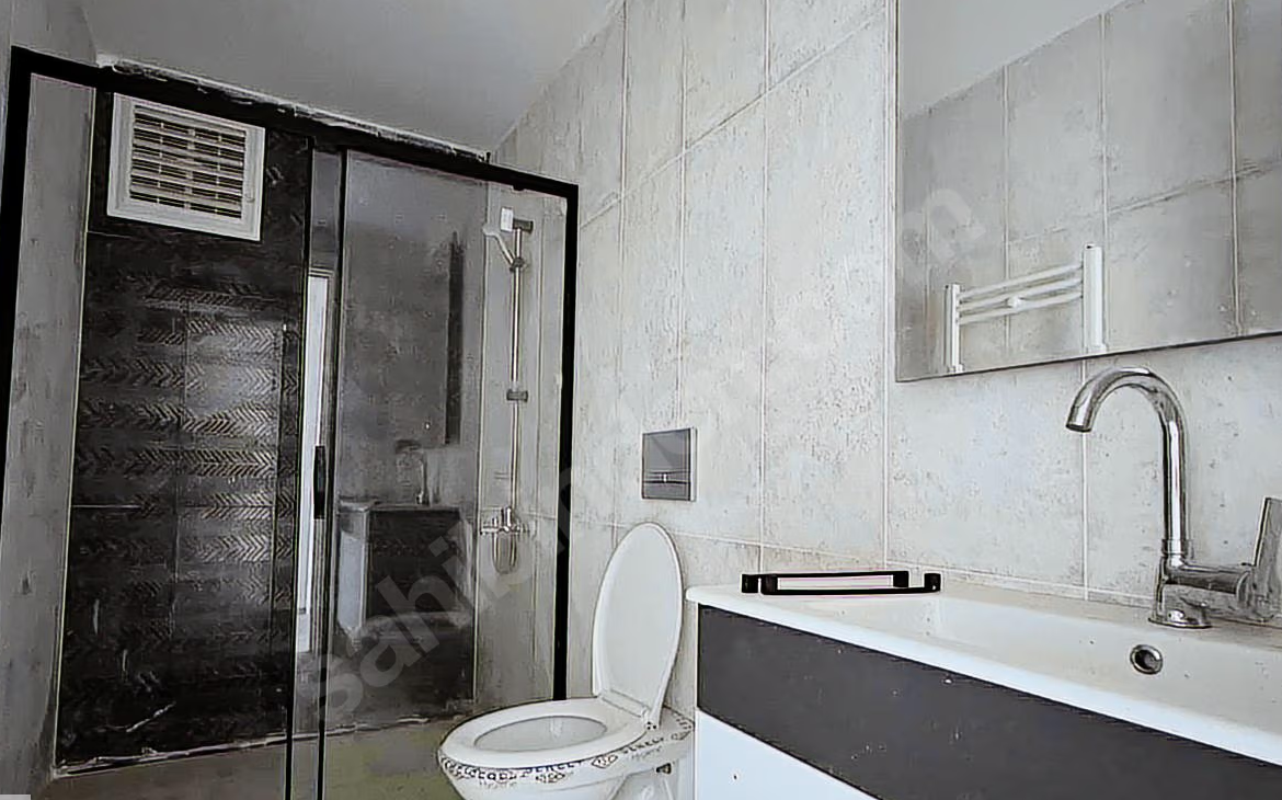 Mersin Mezitli Deniz Mahallesi 3+1 135 m² Doğalgaz Kombili Satılık Daire