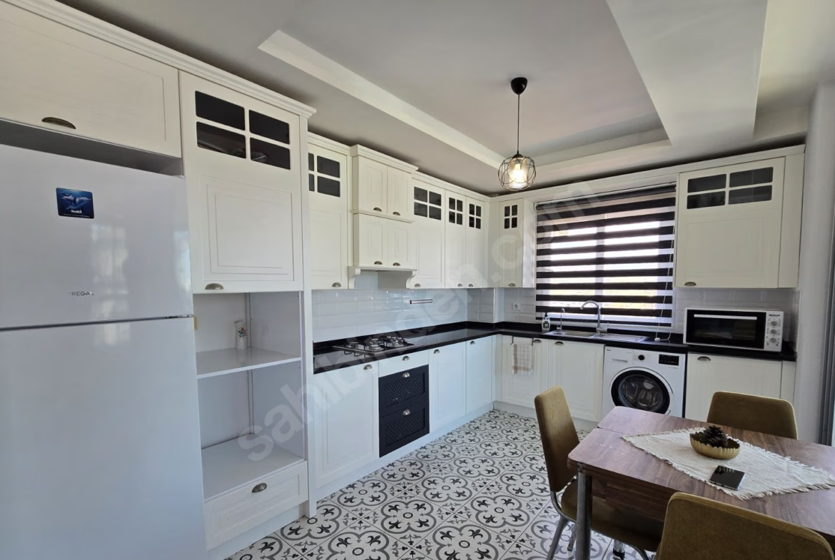 Mersin Mezitli Deniz Mahallesi 3+1 135 m² Doğalgaz Kombili Satılık Daire