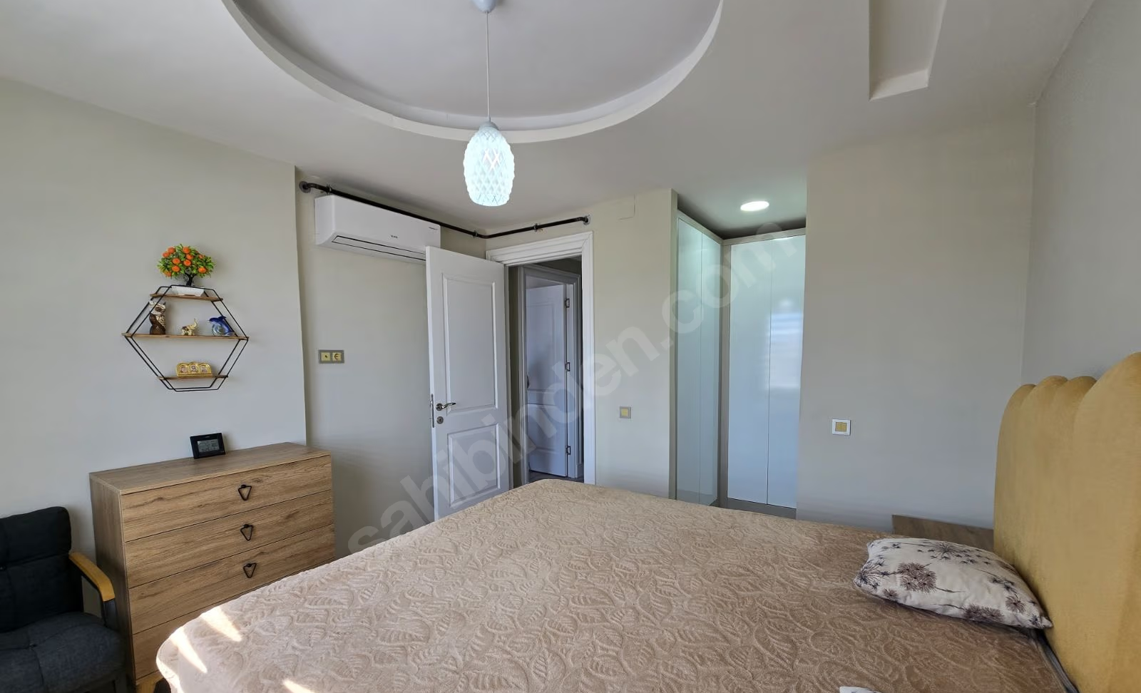 Mersin Mezitli Deniz Mahallesi 3+1 135 m² Doğalgaz Kombili Satılık Daire