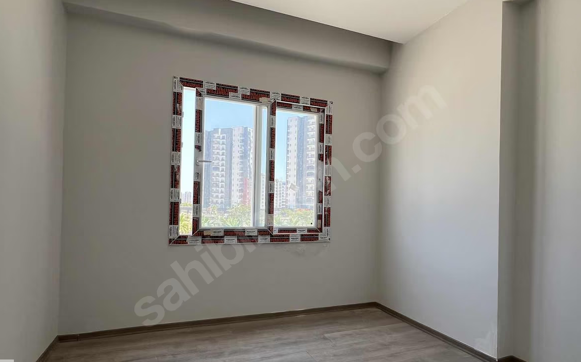 Mersin Mezitli Deniz Mahallesi 3+1 135 m² Doğalgaz Kombili Satılık Daire