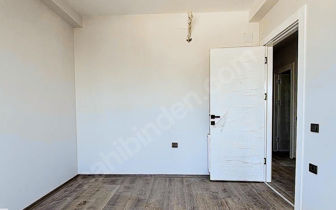 Mersin Mezitli Deniz Mahallesi 3+1 135 m² Doğalgaz Kombili Satılık Daire