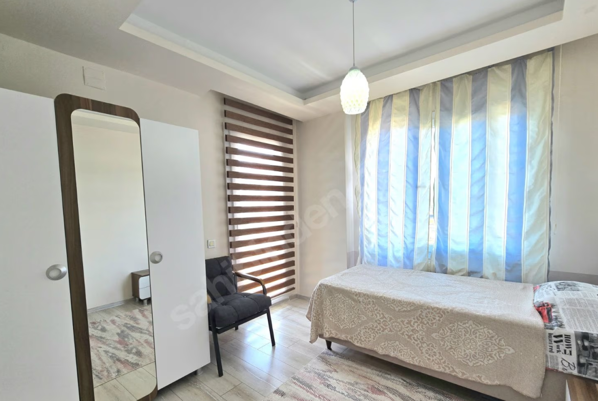 Mersin Mezitli Deniz Mahallesi 3+1 135 m² Doğalgaz Kombili Satılık Daire