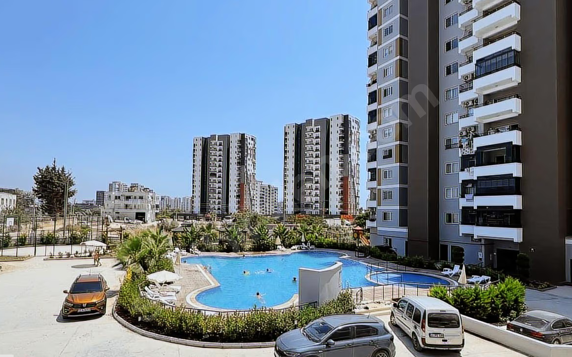 Mersin Mezitli Deniz Mahallesi 3+1 135 m² Doğalgaz Kombili Satılık Daire