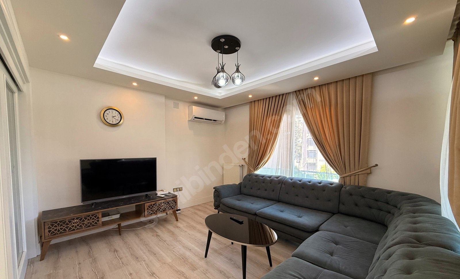 Mersin Mezitli Deniz Mahallesi 3+1 140 m² Doğalgaz Kombili Satılık Daire