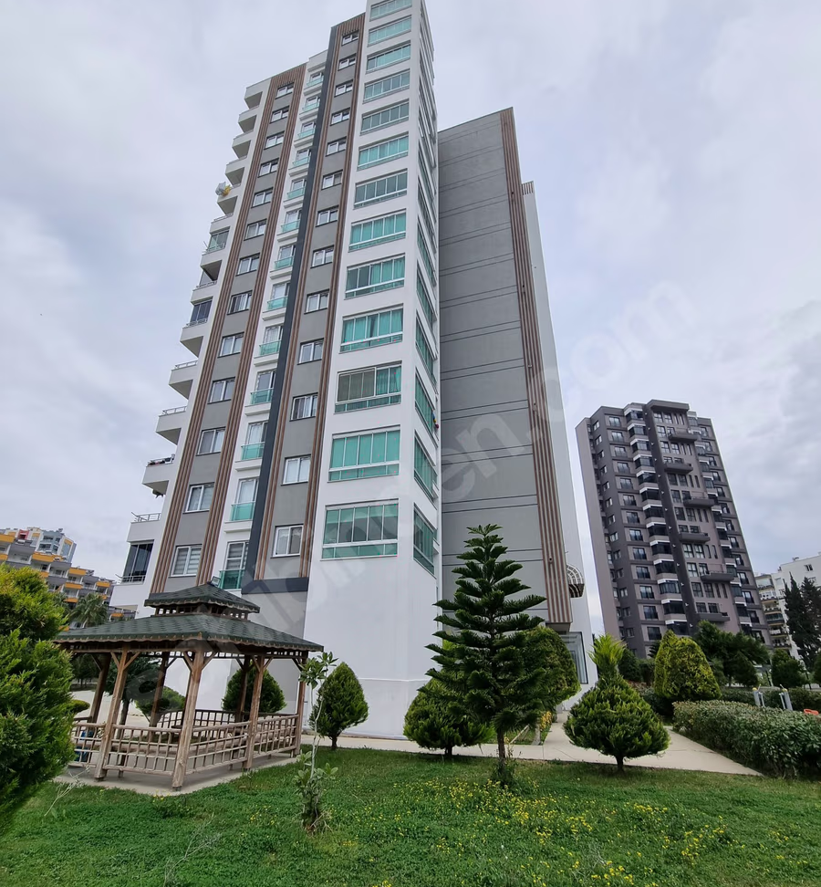 Mersin Mezitli Deniz Mahallesi 3+1 140 m² Doğalgaz Kombili Satılık Daire