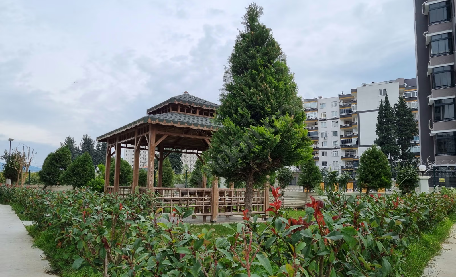 Mersin Mezitli Deniz Mahallesi 3+1 140 m² Doğalgaz Kombili Satılık Daire