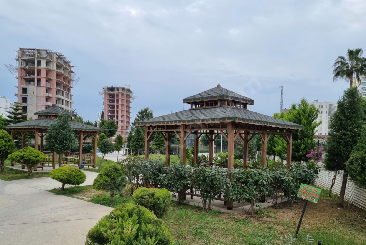 Mersin Mezitli Deniz Mahallesi 3+1 140 m² Doğalgaz Kombili Satılık Daire