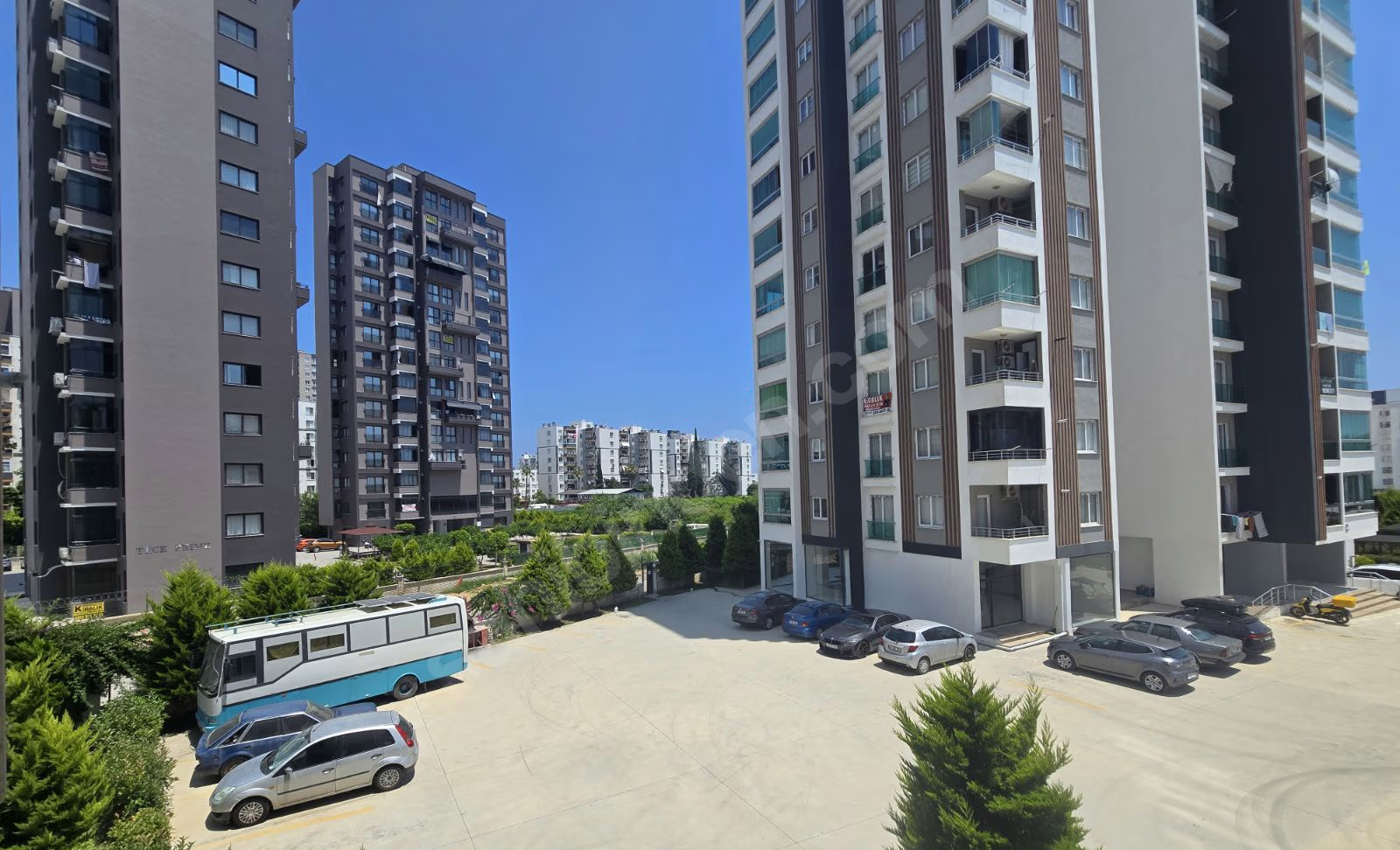 Mersin Mezitli Deniz Mahallesi 3+1 140 m² Doğalgaz Kombili Satılık Daire