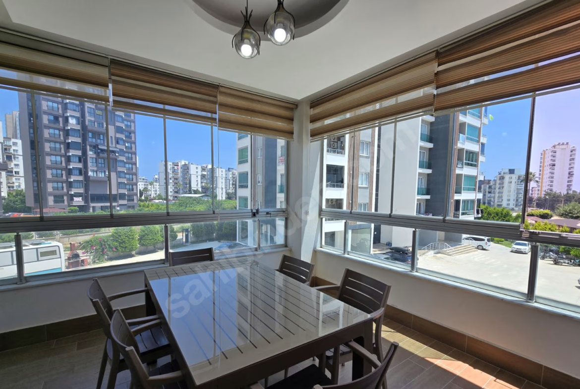 Mersin Mezitli Deniz Mahallesi 3+1 140 m² Doğalgaz Kombili Satılık Daire