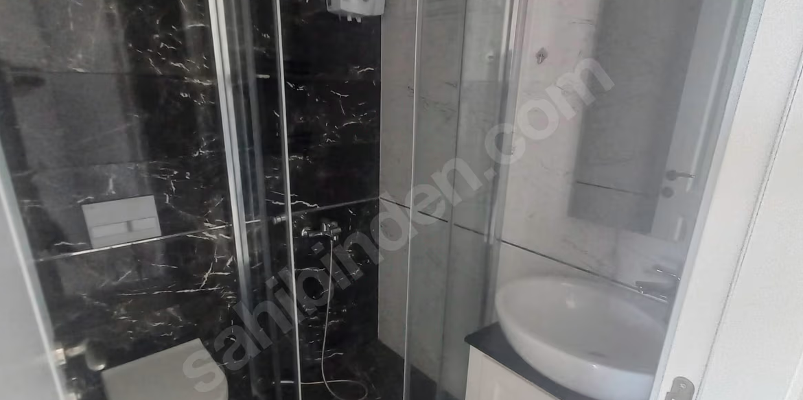 Mersin Mezitli Deniz Mahallesi 3+1 145 m² Klima Kiralık Daire