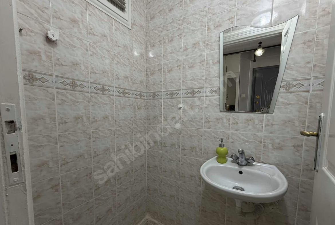 Mersin Mezitli Deniz Mahallesi 3+1 165 m² Doğalgaz Kombili Satılık Daire