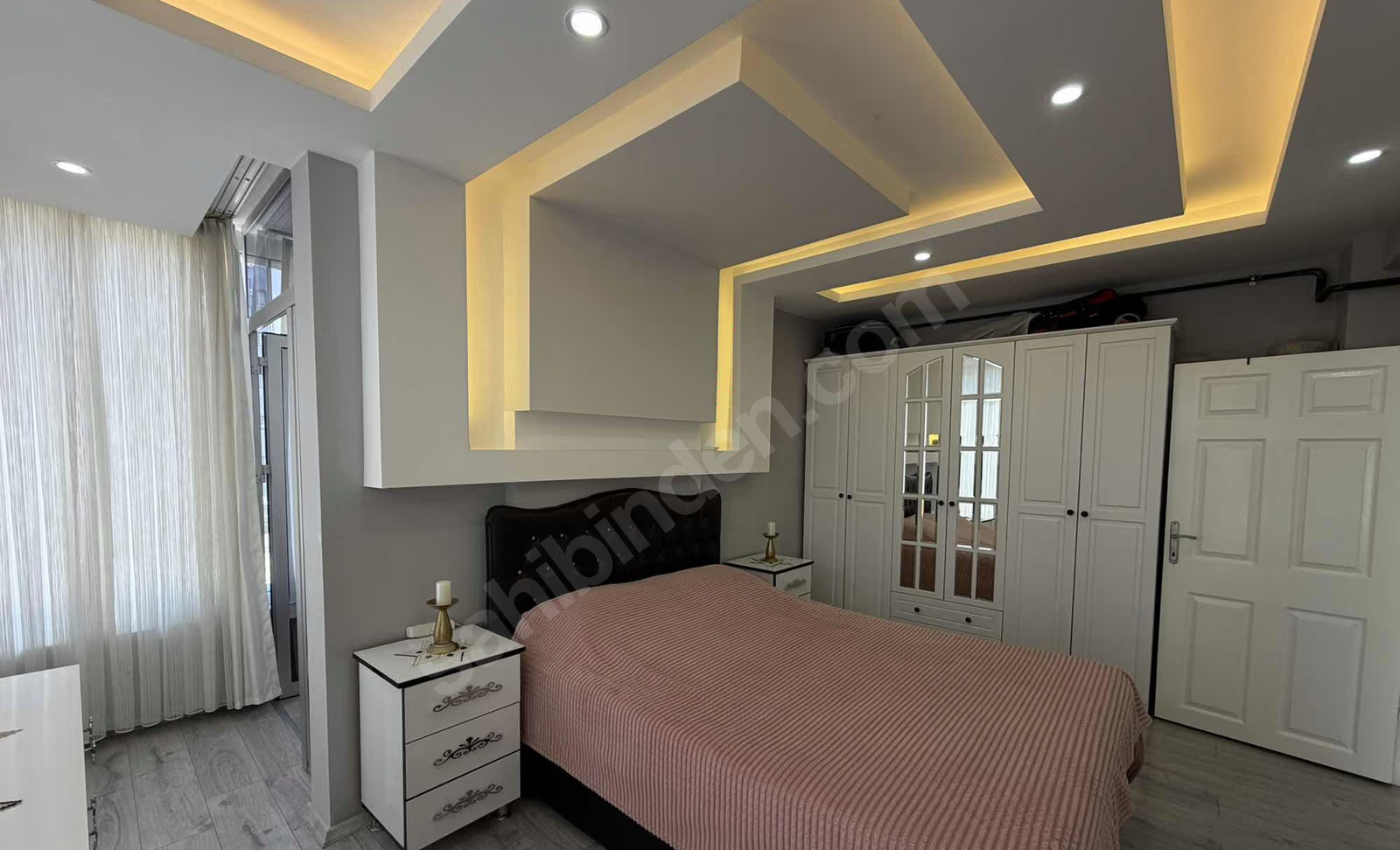 Mersin Mezitli Deniz Mahallesi 3+1 165 m² Doğalgaz Kombili Satılık Daire