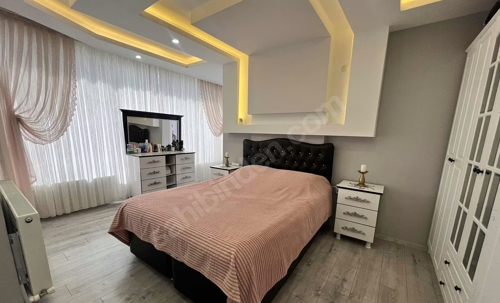 Mersin Mezitli Deniz Mahallesi 3+1 165 m² Doğalgaz Kombili Satılık Daire