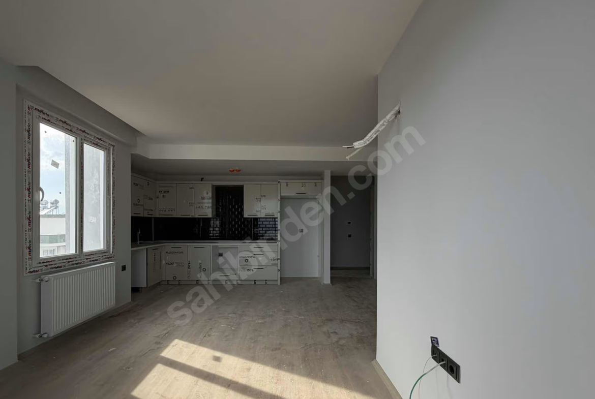 Mersin Mezitli Deniz Mahallesi 3+1 90 m² Doğalgaz Kombili Satılık Daire