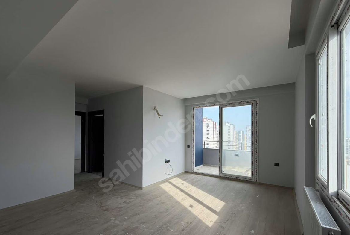 Mersin Mezitli Deniz Mahallesi 3+1 90 m² Doğalgaz Kombili Satılık Daire