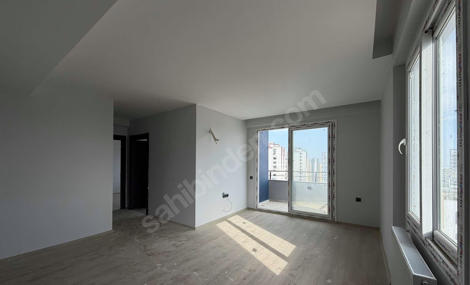 Mersin Mezitli Deniz Mahallesi 3+1 90 m² Doğalgaz Kombili Satılık Daire