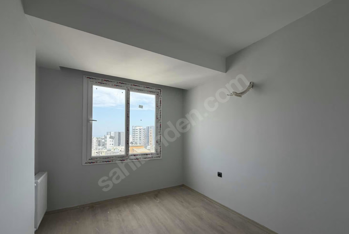 Mersin Mezitli Deniz Mahallesi 3+1 90 m² Doğalgaz Kombili Satılık Daire
