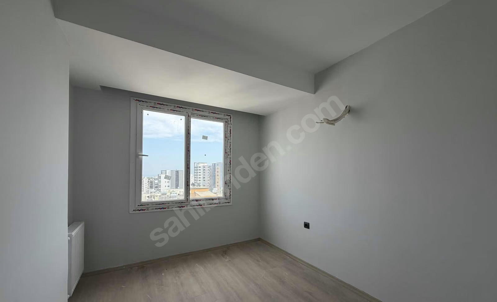 Mersin Mezitli Deniz Mahallesi 3+1 90 m² Doğalgaz Kombili Satılık Daire