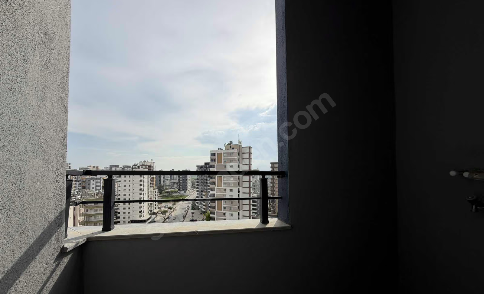 Mersin Mezitli Deniz Mahallesi 3+1 90 m² Doğalgaz Kombili Satılık Daire