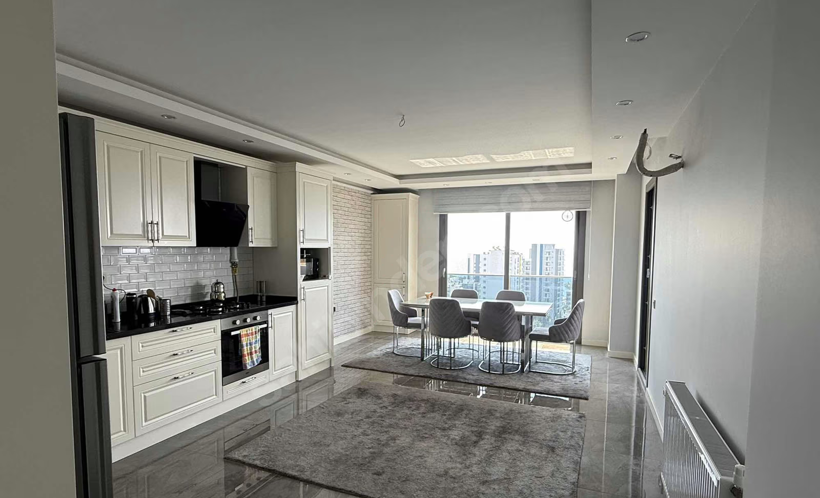 Mersin Mezitli Deniz Mahallesi 4+1 217 m² Doğalgaz Kombili Satılık Daire 4 Mersin Mezitli Deniz Mahallesi 4+1 217 m² Doğalgaz Kombili Satılık Daire