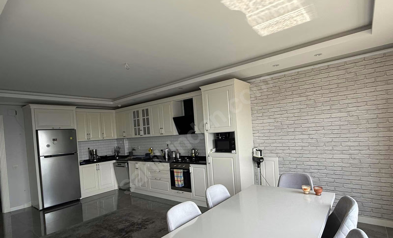 Mersin Mezitli Deniz Mahallesi 4+1 217 m² Doğalgaz Kombili Satılık Daire 5 Mersin Mezitli Deniz Mahallesi 4+1 217 m² Doğalgaz Kombili Satılık Daire