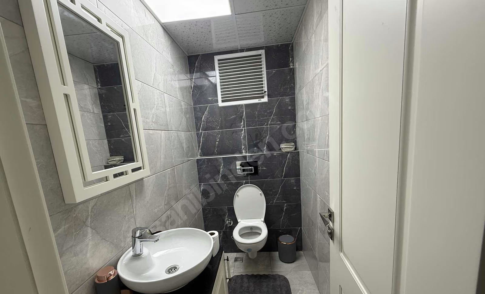 Mersin Mezitli Deniz Mahallesi 4+1 217 m² Doğalgaz Kombili Satılık Daire 7 Mersin Mezitli Deniz Mahallesi 4+1 217 m² Doğalgaz Kombili Satılık Daire