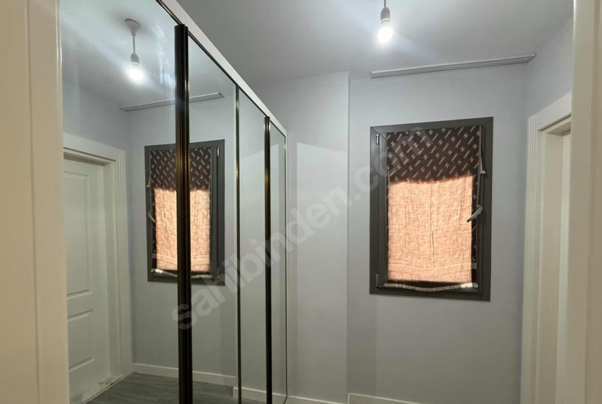 Mersin Mezitli Deniz Mahallesi 4+1 217 m² Doğalgaz Kombili Satılık Daire