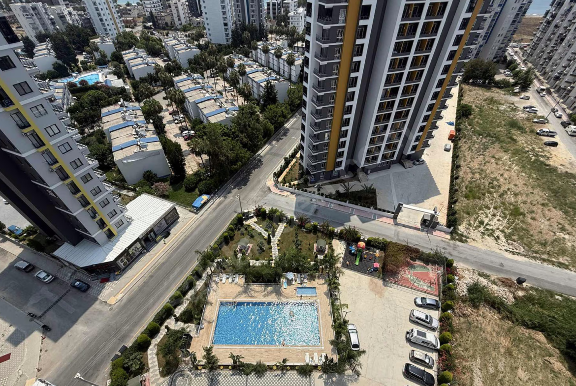 Mersin Mezitli Deniz Mahallesi 4+1 217 m² Doğalgaz Kombili Satılık Daire