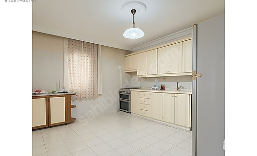 Mersin Mezitli Deniz Mahallesi 4+1 240 m² Doğalgaz Sobası Satılık Villa