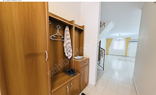 Mersin Mezitli Deniz Mahallesi 4+1 240 m² Doğalgaz Sobası Satılık Villa
