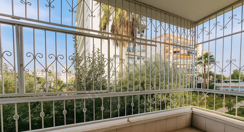 Mersin Mezitli Deniz Mahallesi 4+1 240 m² Doğalgaz Sobası Satılık Villa