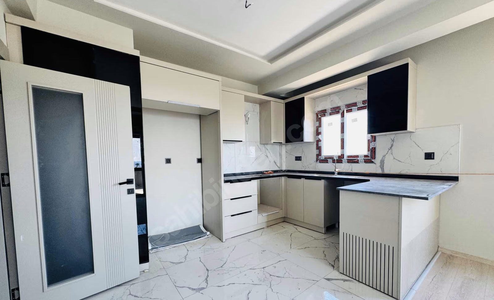 Mersin Mezitli Esenbağlar Mahallesi 2+1 120 m² Klima Kiralık Daire 4 Mersin Mezitli Esenbağlar Mahallesi 2+1 120 m² Klima Kiralık Daire