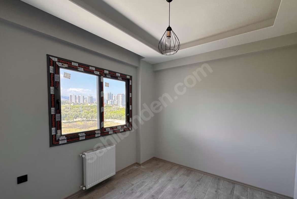 Mersin Mezitli Esenbağlar Mahallesi 3+1 180 m² Doğalgaz Kombili Satılık Daire