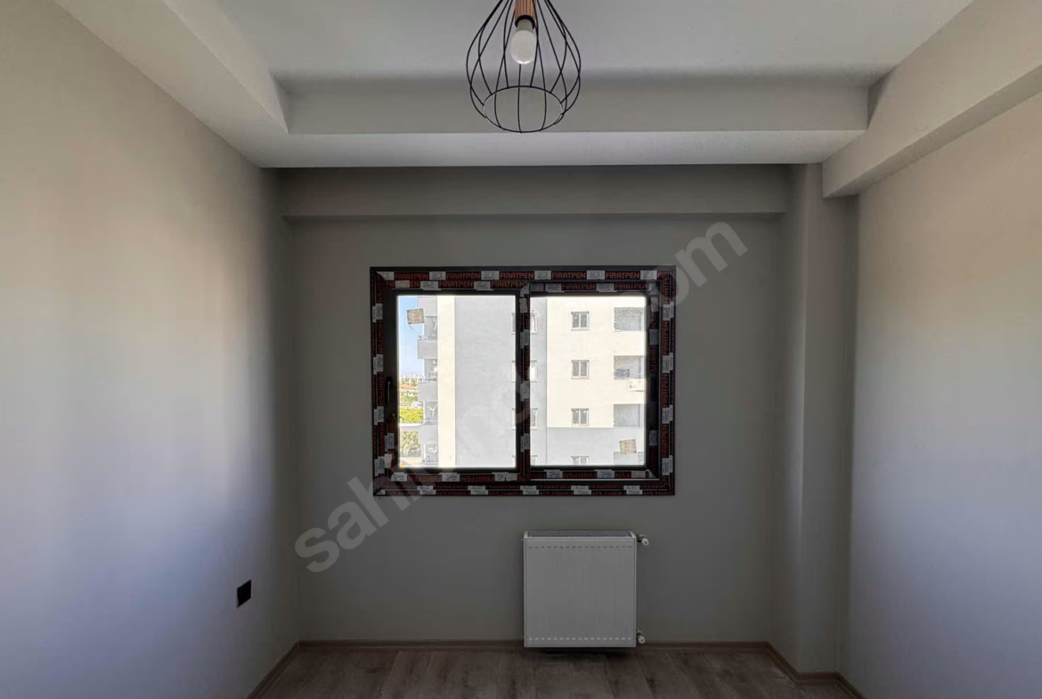 Mersin Mezitli Esenbağlar Mahallesi 3+1 180 m² Doğalgaz Kombili Satılık Daire