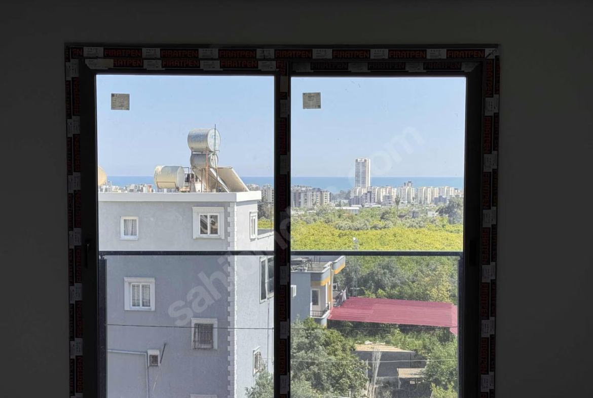 Mersin Mezitli Esenbağlar Mahallesi 3+1 180 m² Doğalgaz Kombili Satılık Daire