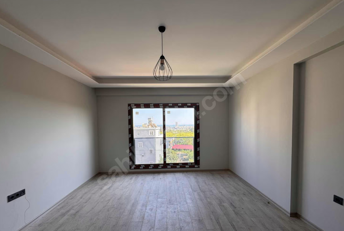 Mersin Mezitli Esenbağlar Mahallesi 3+1 180 m² Doğalgaz Kombili Satılık Daire
