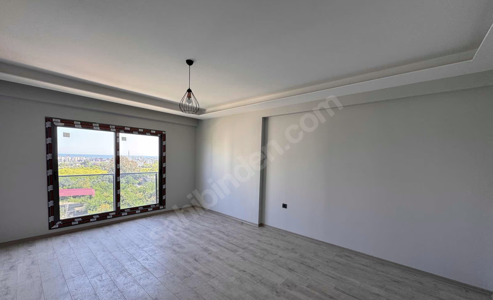 Mersin Mezitli Esenbağlar Mahallesi 3+1 180 m² Doğalgaz Kombili Satılık Daire