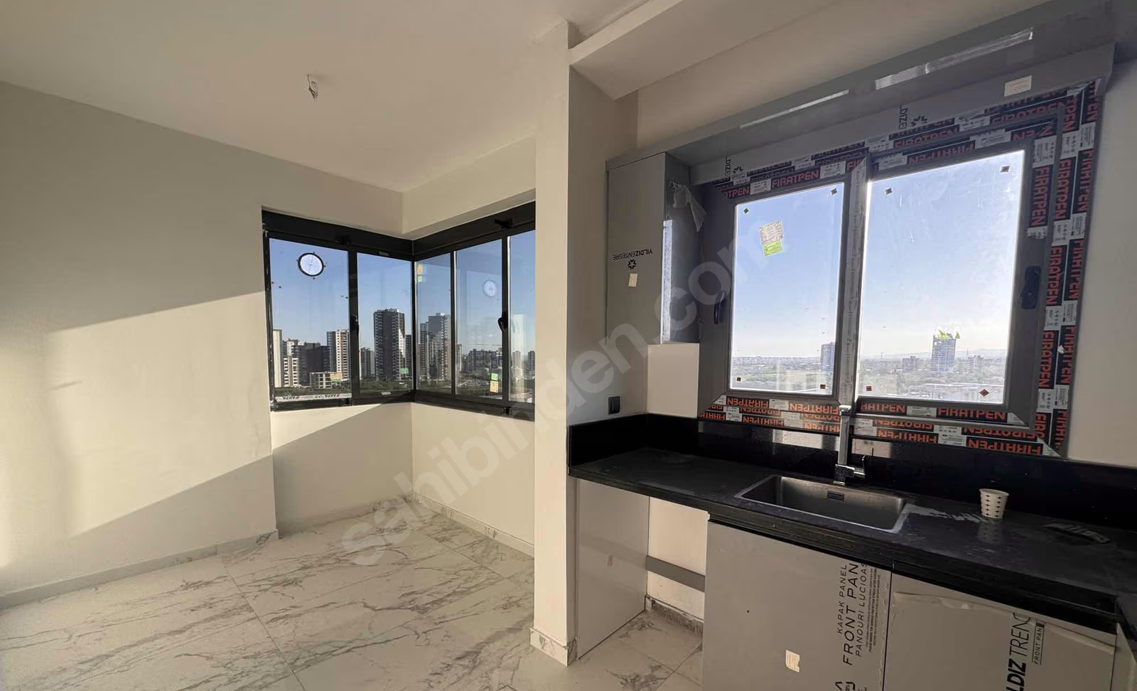 Mersin Mezitli Eski Mezitli Mahallesi 2+1 100 m² Doğalgaz Kombili Satılık Daire