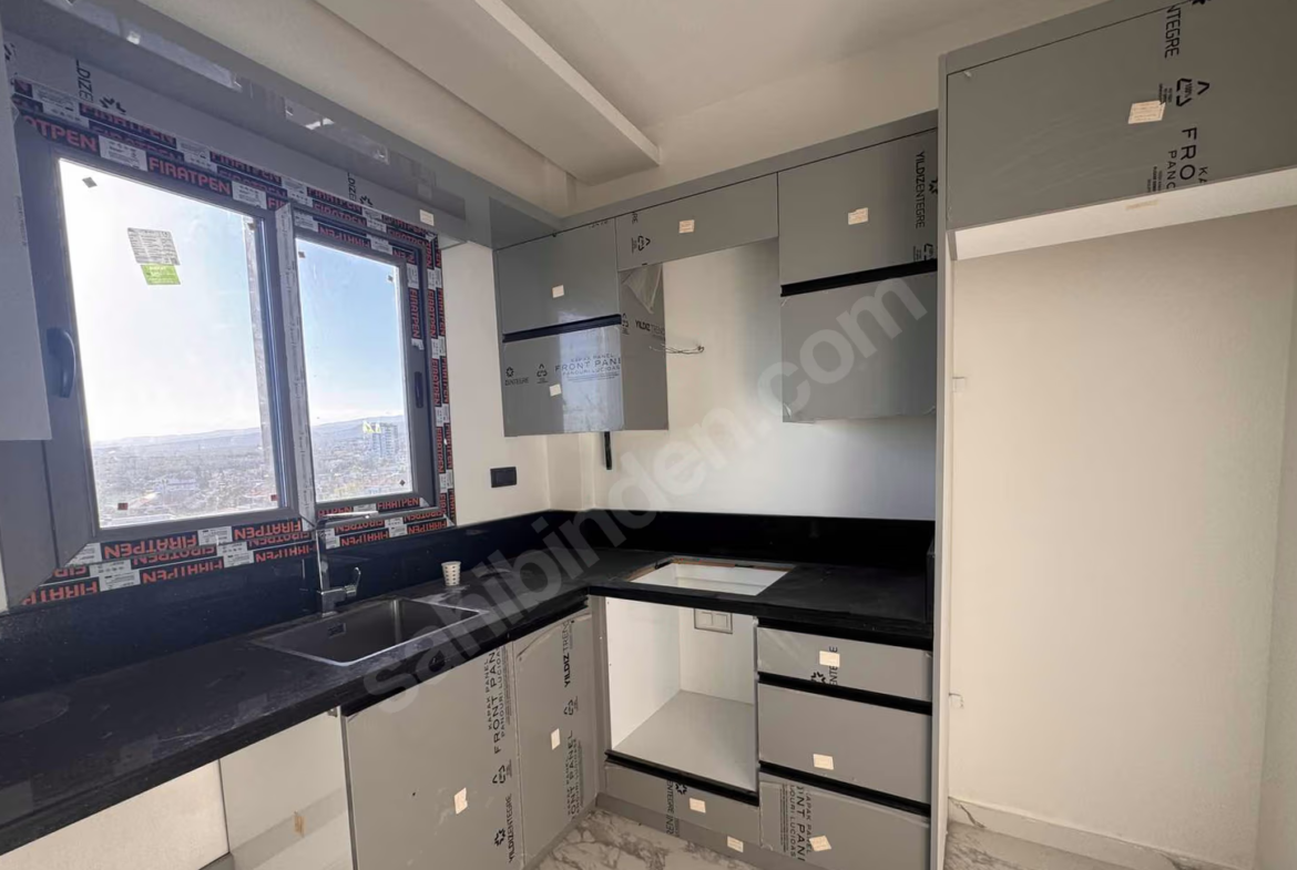 Mersin Mezitli Eski Mezitli Mahallesi 2+1 100 m² Doğalgaz Kombili Satılık Daire