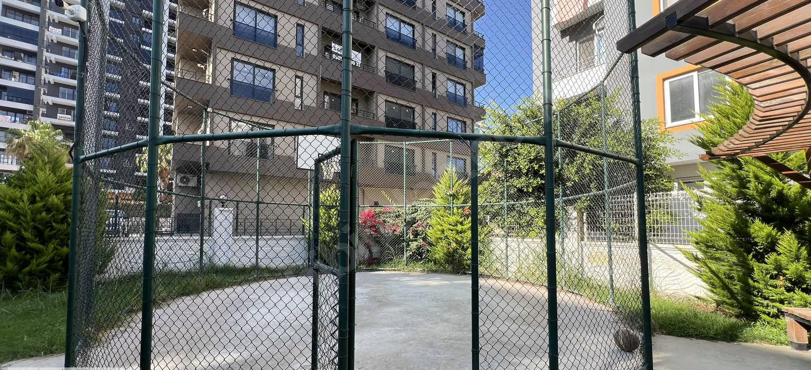 Mersin Mezitli Hürriyet Mahallesi 1+1 65 m² Doğalgaz Kombili Satılık Daire